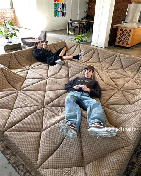modular dune couch frank ocean,0,1,0,2